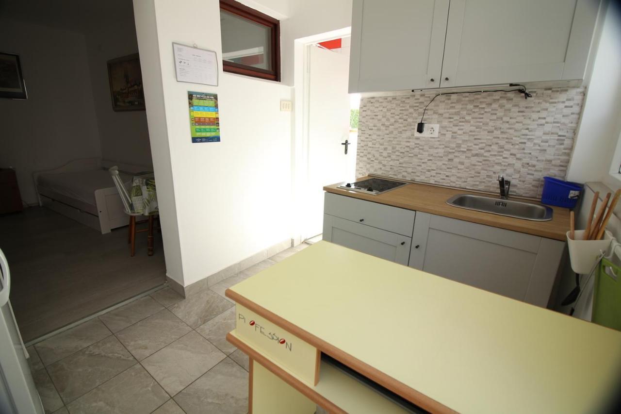 Apartmani Niessner Malinska Exteriér fotografie