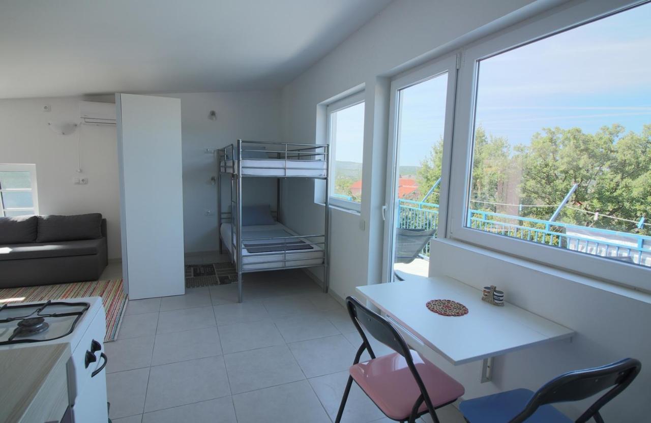 Apartmani Niessner Malinska Exteriér fotografie