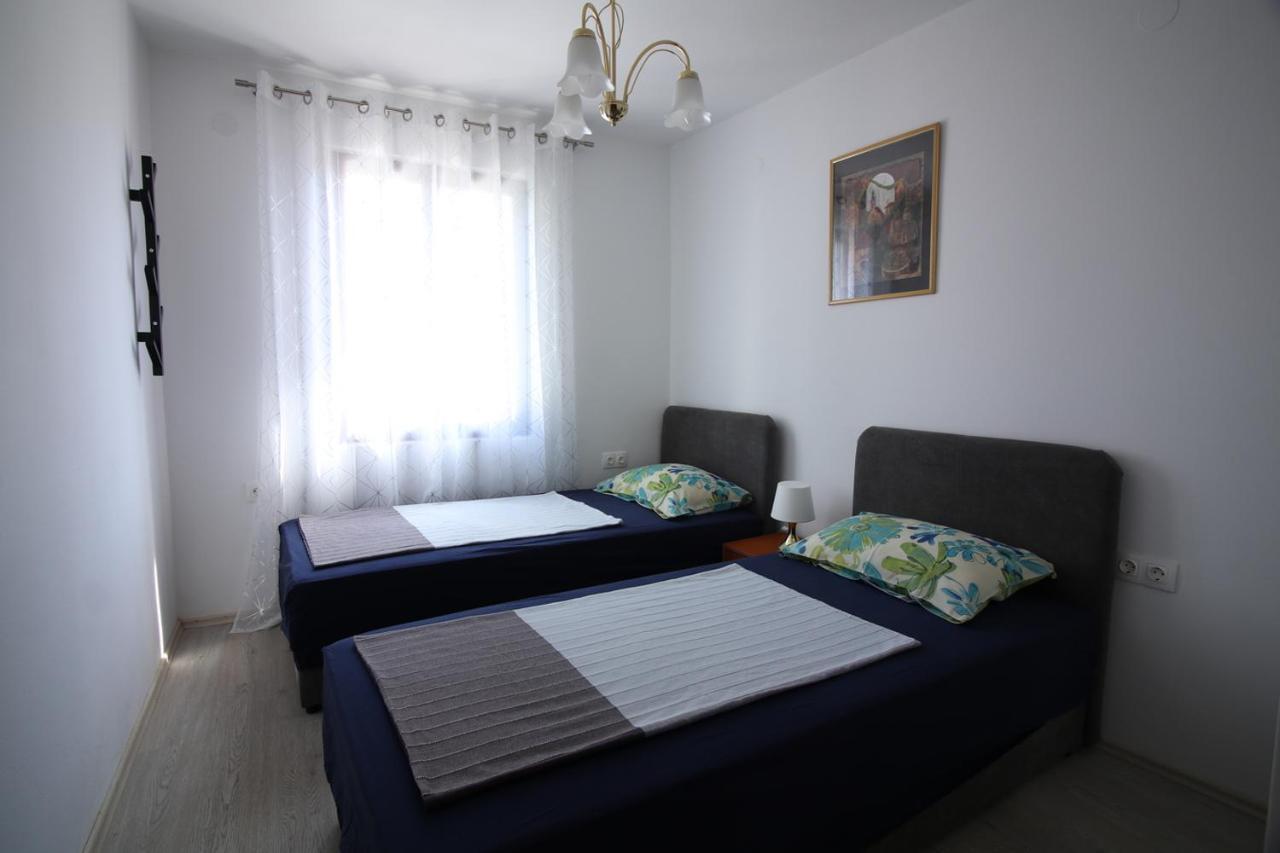 Apartmani Niessner Malinska Exteriér fotografie