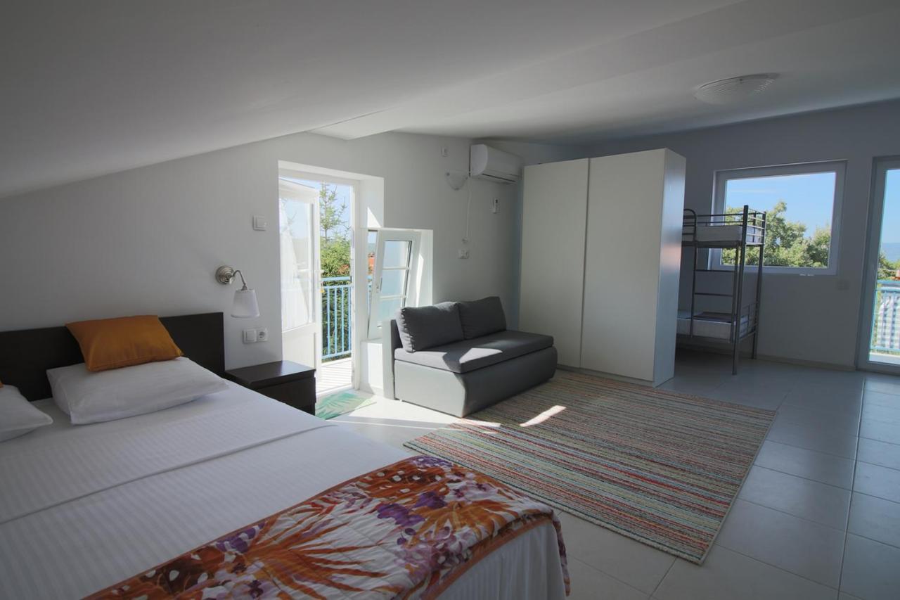 Apartmani Niessner Malinska Exteriér fotografie