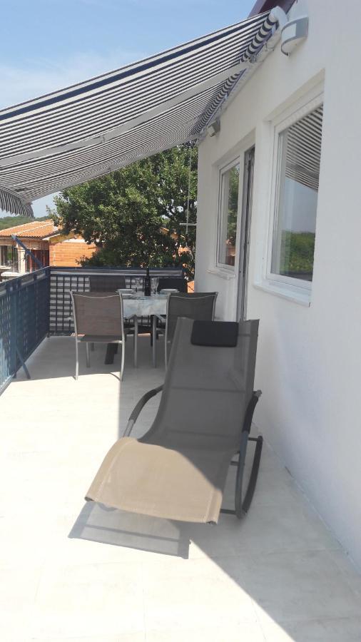 Apartmani Niessner Malinska Exteriér fotografie